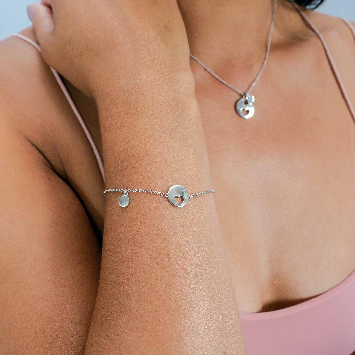 Eudora - Love & Hugs Token - Bracelet